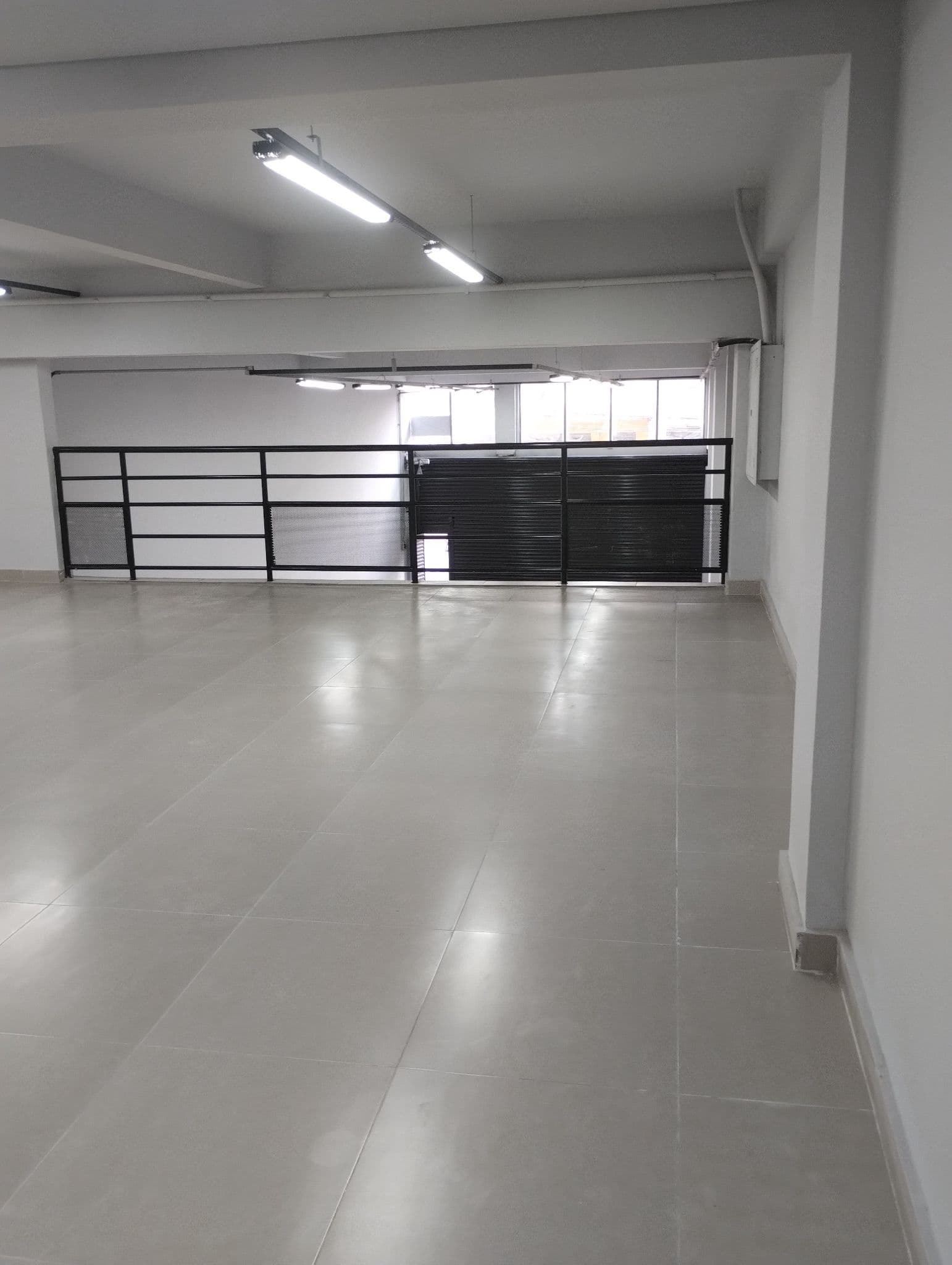 LOJA (M.MELO 406) — Lapa, São Paulo