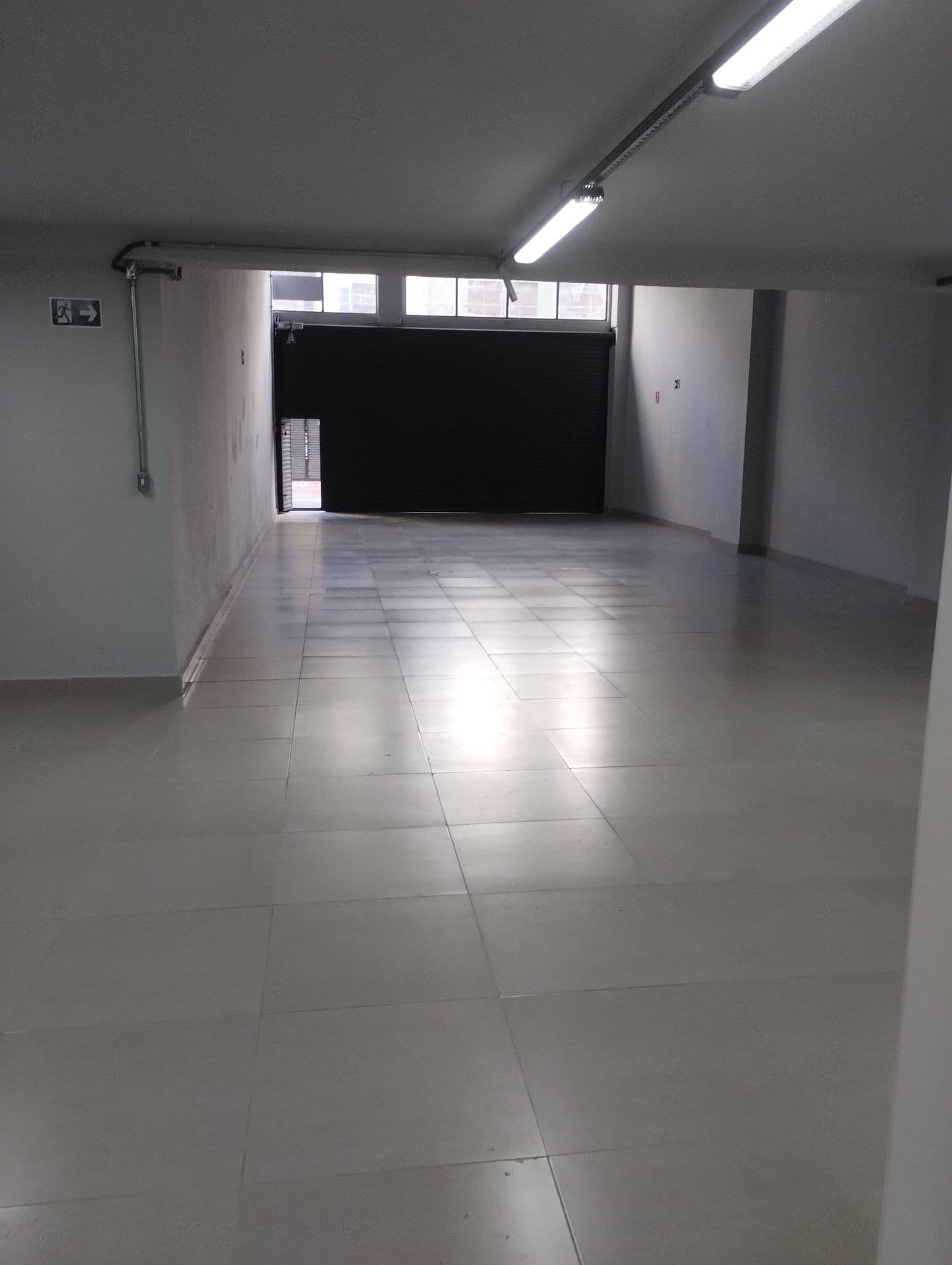LOJA (M.MELO 406) — Lapa, São Paulo