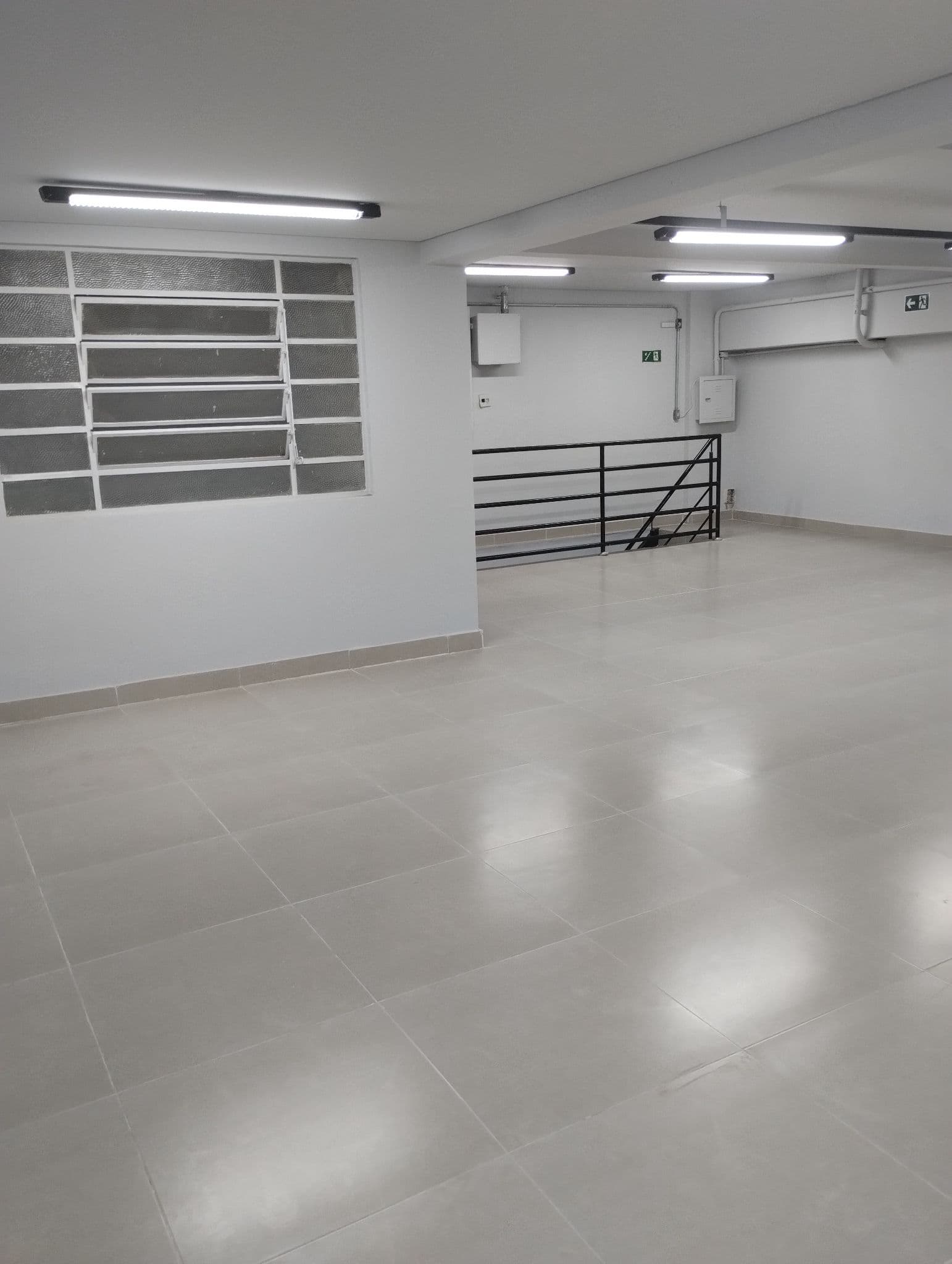 LOJA (M.MELO 406) — Lapa, São Paulo