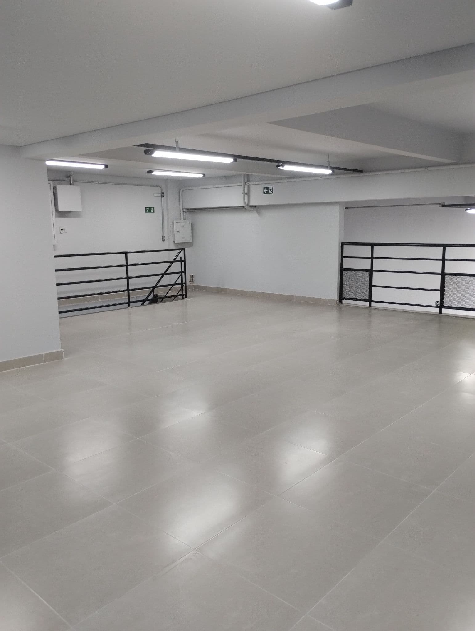 LOJA (M.MELO 406) — Lapa, São Paulo